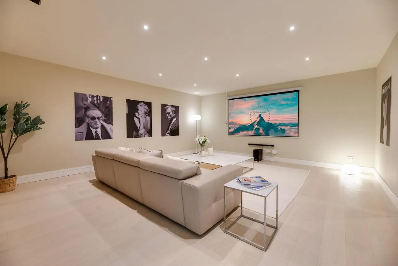 Villa Paraiso: Luxury Sea View Resort with Infinity Pool and Golf Estepona