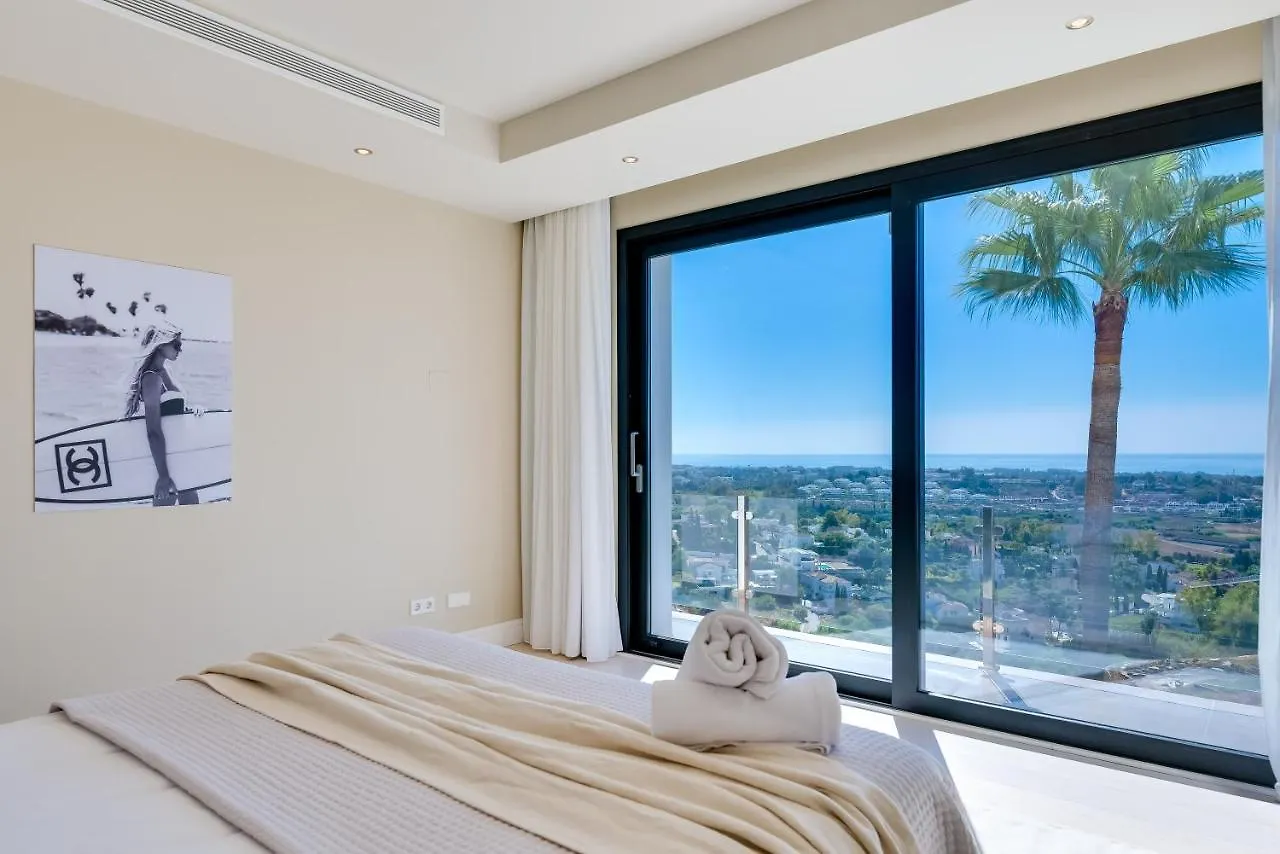 Villa Paraiso: Luxury Sea View Resort with Infinity Pool and Golf Estepona