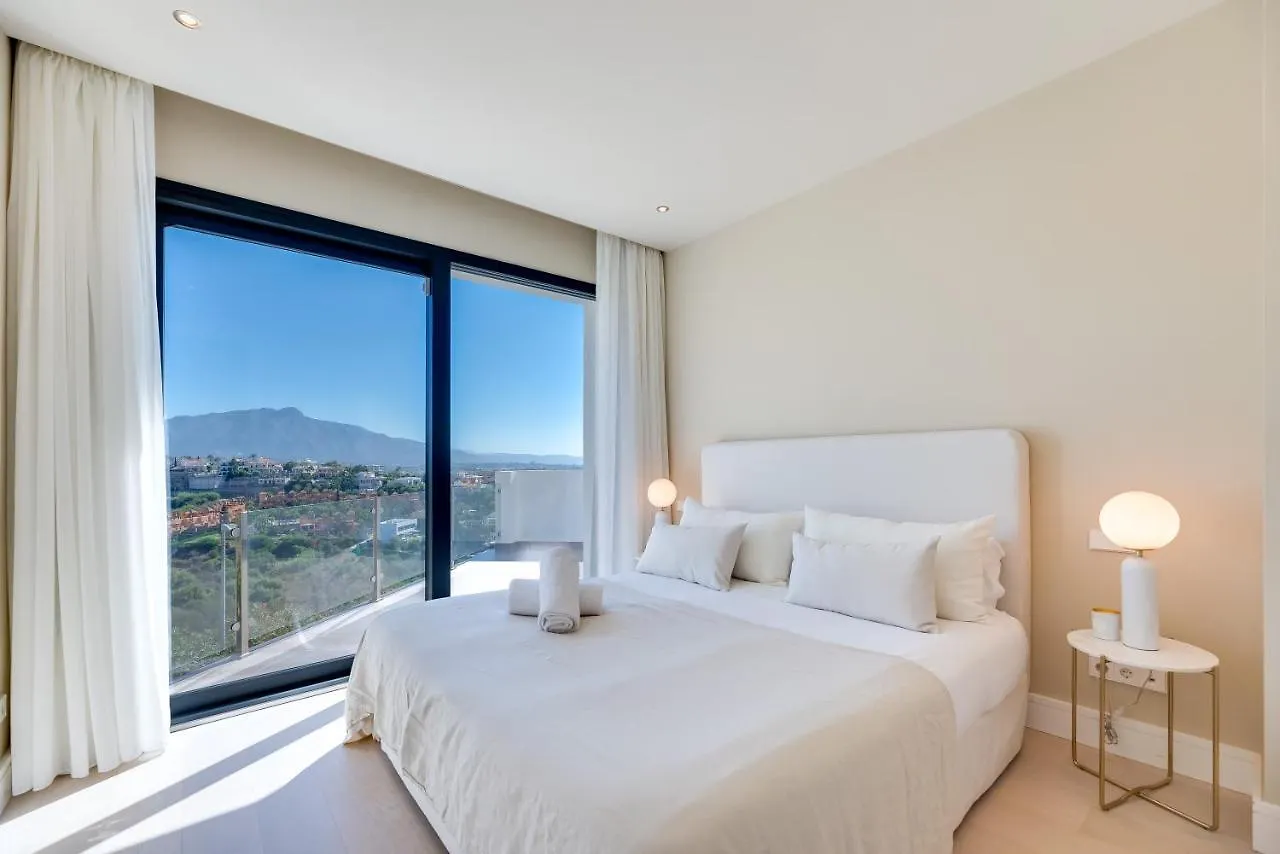 Villa Paraiso: Luxury Sea View Resort with Infinity Pool and Golf Estepona
